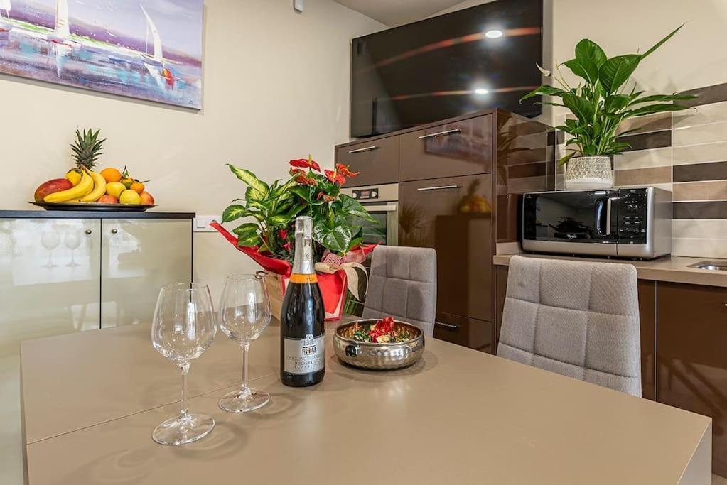 2 Min From The Sea Pool, Comfort And Free Wifi Miami Playa Exterior photo
